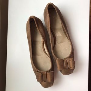 Joan & David Copper Bow Flats